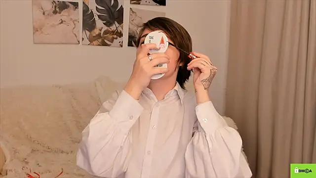 Funny bunnyy online show from 12-14-24, 09:24