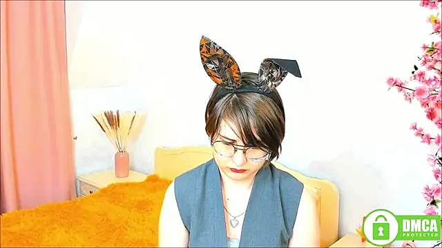 Funny bunnyy online show from 12-22-24, 09:20