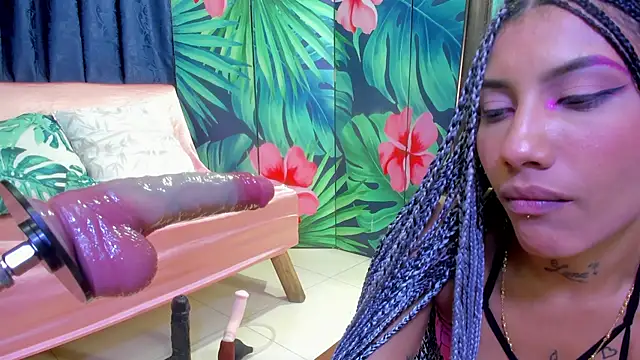 Mieldeluna online show from 11-09-25, 05:28