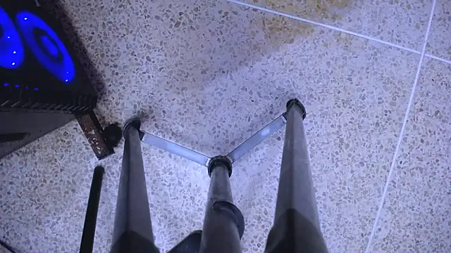 Snapshot of angel_barbie_1 chatting on 02-20-26, 08:31 angel barbie 1 online show from 02-20-26, 08:31