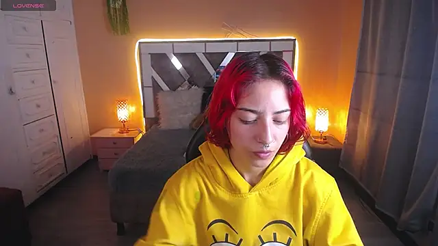 Snapshot of Scarllett_BDSM chatting on 12-03-24, 04:36 Scarllett BDSM online show from 12-03-24, 04:36