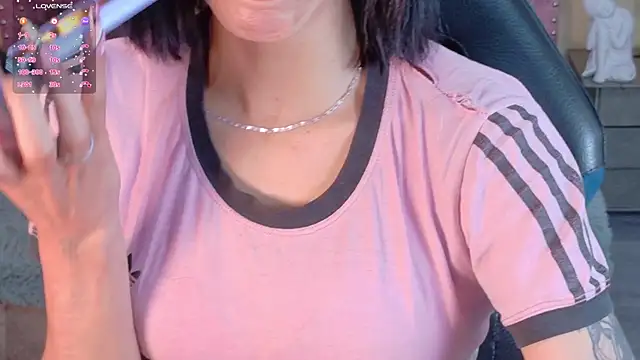 Snapshot of Scarllett_BDSM chatting on 10-13-25, 08:53 Scarllett BDSM online show from 10-13-25, 08:53