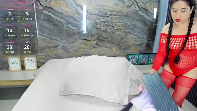 Yaya    11 online show from 10-03-25, 04:31