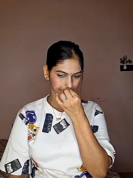 Garima G online show from 10-04-25, 04:49