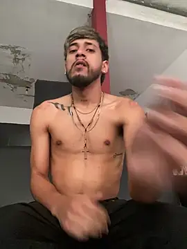 Rouuus12 online show from 01-12-26, 01:38