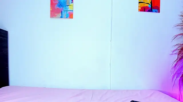 AnnieSofiia online show from 09-21-25, 07:48