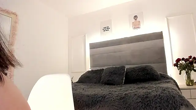 Snapshot of Eliz_jane chatting on 02-20-25, 12:57 Eliz jane online show from 02-20-25, 12:57