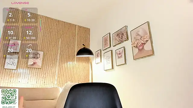 Snapshot of Eliz_jane chatting on 10-03-25, 01:08 Eliz jane online show from 10-03-25, 01:08