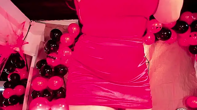 Snapshot of Eliz_jane chatting on 10-24-25, 01:29 Eliz jane online show from 10-24-25, 01:29