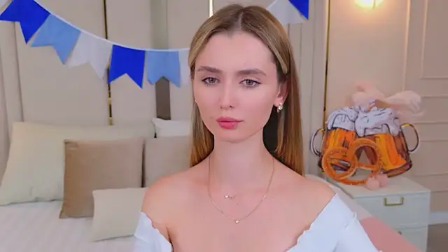 Snapshot of MarybethSnow chatting on 09-27-25, 05:07 MarybethSnow online show from 09-27-25, 05:07