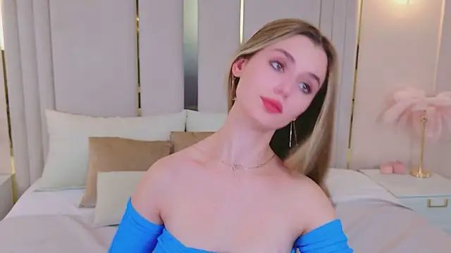 Snapshot of MarybethSnow chatting on 10-21-25, 05:13 MarybethSnow online show from 10-21-25, 05:13