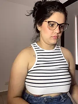 kimberlyhills1 online show from 10-20-25, 07:58