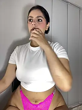 kimberlyhills1 online show from 05-17-26, 06:15