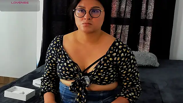 lorymoon online show from 12-14-24, 06:41