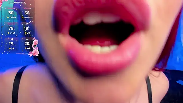 Snapshot of ZaraWest chatting on 03-21-25, 03:33 ZaraWest online show from 03-21-25, 03:33