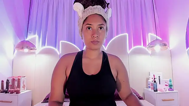 Snapshot of Laurentdupont04 chatting on 10-08-25, 03:04 Laurentdupont04 online show from 10-08-25, 03:04