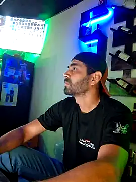 Snapshot of Alsaud1106 chatting on 03-19-25, 12:04 Alsaud1106 online show from 03-19-25, 12:04