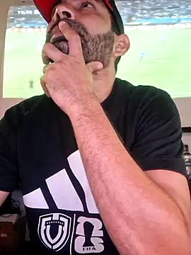 Snapshot of Alsaud1106 chatting on 03-22-25, 01:11 Alsaud1106 online show from 03-22-25, 01:11