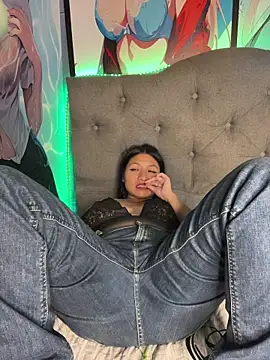 Im Little online show from 01-12-26, 02:28