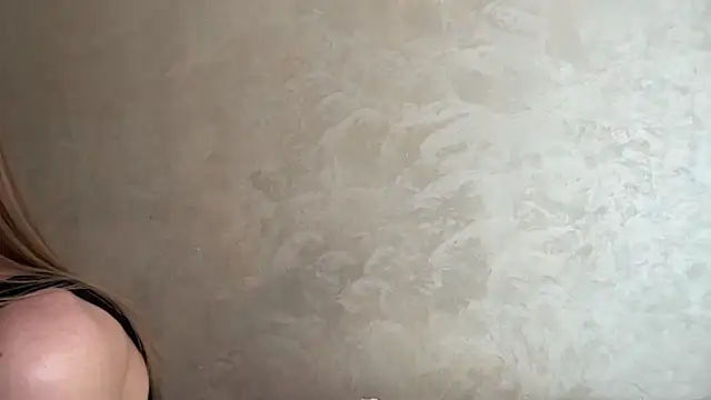 CaitlinaJayne23 online show from 05-01-26, 03:49
