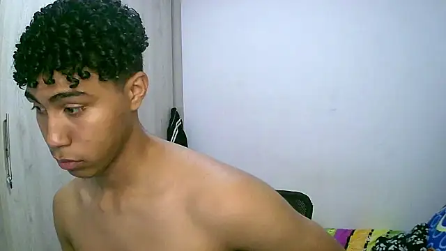 Snapshot of sexy_diamante_ chatting on 11-07-25, 02:00 sexy diamante online show from 11-07-25, 02:00