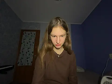 Snapshot of Eva_Angel3 chatting on 12-13-24, 03:43 Eva Angel3 online show from 12-13-24, 03:43