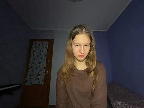 Snapshot of Eva_Angel3 chatting on 12-14-24, 02:31 Eva Angel3 online show from 12-14-24, 02:31
