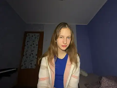 Snapshot of Eva_Angel3 chatting on 12-23-24, 03:55 Eva Angel3 online show from 12-23-24, 03:55