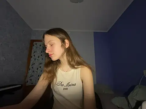 Snapshot of Eva_Angel3 chatting on 02-10-25, 06:35 Eva Angel3 online show from 02-10-25, 06:35