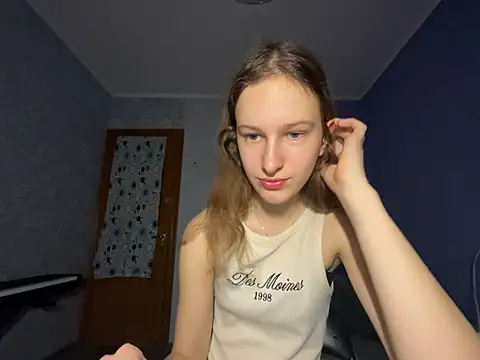 Snapshot of Eva_Angel3 chatting on 02-15-25, 04:34 Eva Angel3 online show from 02-15-25, 04:34