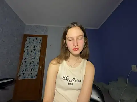 Snapshot of Eva_Angel3 chatting on 02-19-25, 06:43 Eva Angel3 online show from 02-19-25, 06:43