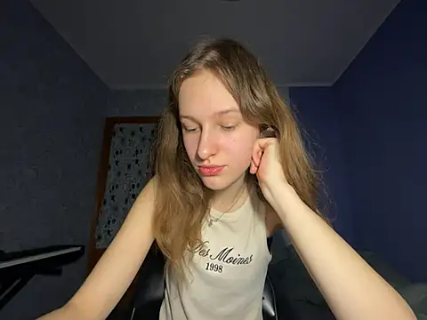 Snapshot of Eva_Angel3 chatting on 02-22-25, 04:51 Eva Angel3 online show from 02-22-25, 04:51