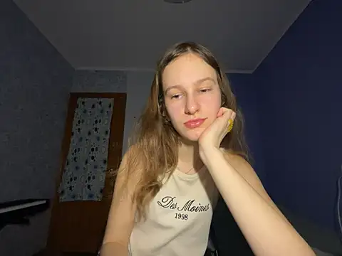 Snapshot of Eva_Angel3 chatting on 02-26-25, 06:54 Eva Angel3 online show from 02-26-25, 06:54