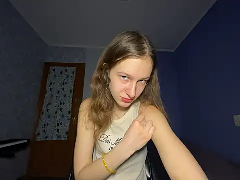 Snapshot of Eva_Angel3 chatting on 02-28-25, 04:10 Eva Angel3 online show from 02-28-25, 04:10