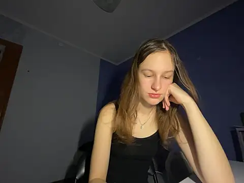 Snapshot of Eva_Angel3 chatting on 03-06-25, 04:17 Eva Angel3 online show from 03-06-25, 04:17