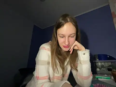 Snapshot of Eva_Angel3 chatting on 03-08-25, 04:17 Eva Angel3 online show from 03-08-25, 04:17