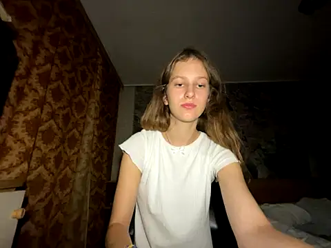 Snapshot of Eva_Angel3 chatting on 09-21-25, 04:52 Eva Angel3 online show from 09-21-25, 04:52