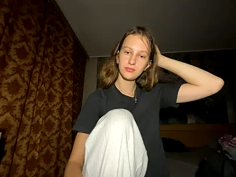 Snapshot of Eva_Angel3 chatting on 09-24-25, 06:55 Eva Angel3 online show from 09-24-25, 06:55