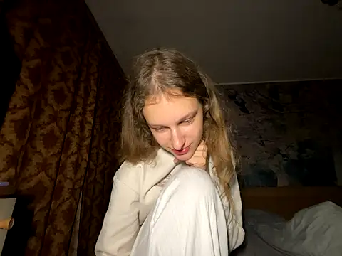 Snapshot of Eva_Angel3 chatting on 10-10-25, 07:35 Eva Angel3 online show from 10-10-25, 07:35