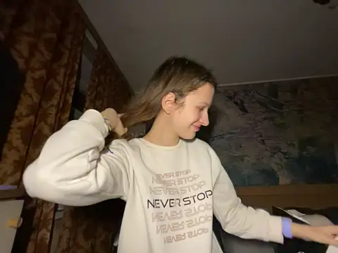 Snapshot of Eva_Angel3 chatting on 10-11-25, 05:00 Eva Angel3 online show from 10-11-25, 05:00