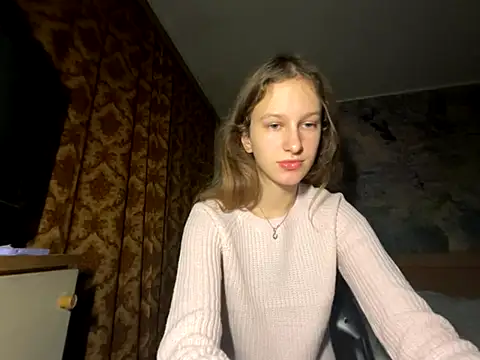 Snapshot of Eva_Angel3 chatting on 10-17-25, 05:15 Eva Angel3 online show from 10-17-25, 05:15