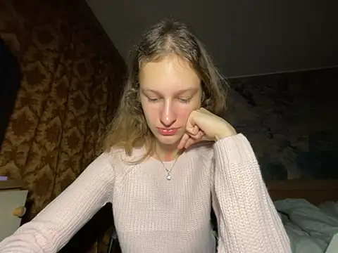 Snapshot of Eva_Angel3 chatting on 10-21-25, 04:41 Eva Angel3 online show from 10-21-25, 04:41