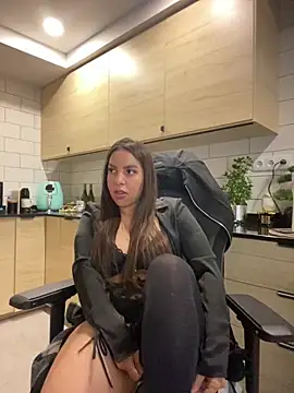 brazilianbbinuk online show from 11-13-25, 07:13