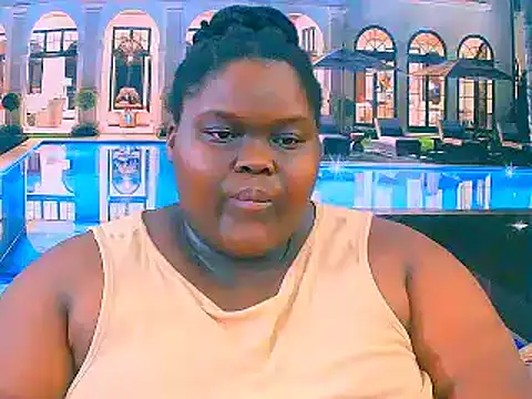 EbonyHotBuns online show from 12-21-25, 07:04