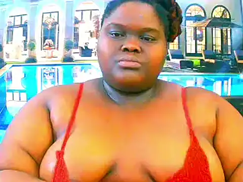 Snapshot of EbonyHotBuns chatting on 02-18-26, 09:05 EbonyHotBuns online show from 02-18-26, 09:05