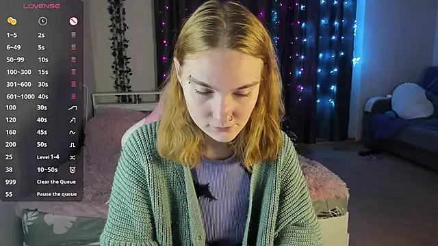 ReddHotPipper online show from 01-09-25, 01:08