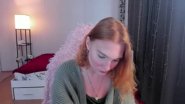 ReddHotPipper online show from 10-05-25, 02:43