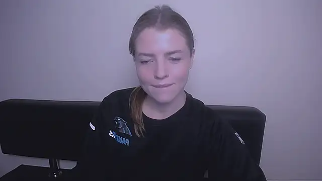 MissOliviaa  online show from 12-03-24, 02:49