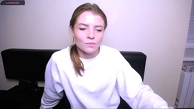 MissOliviaa  online show from 12-14-24, 10:13