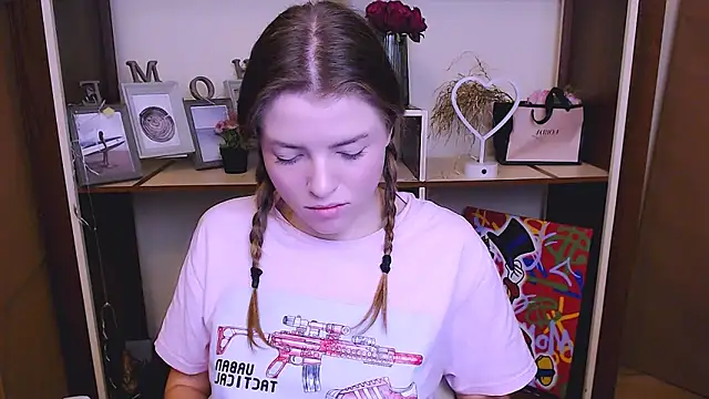 MissOliviaa  online show from 01-25-25, 12:47